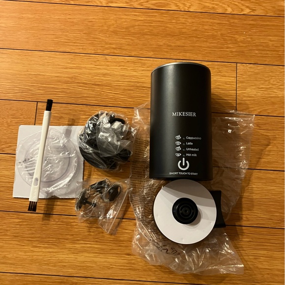 Milk Frother, 4 in 1 Electric Milk Frother and Steamer. BRAND NEW - Picture 9 of 14